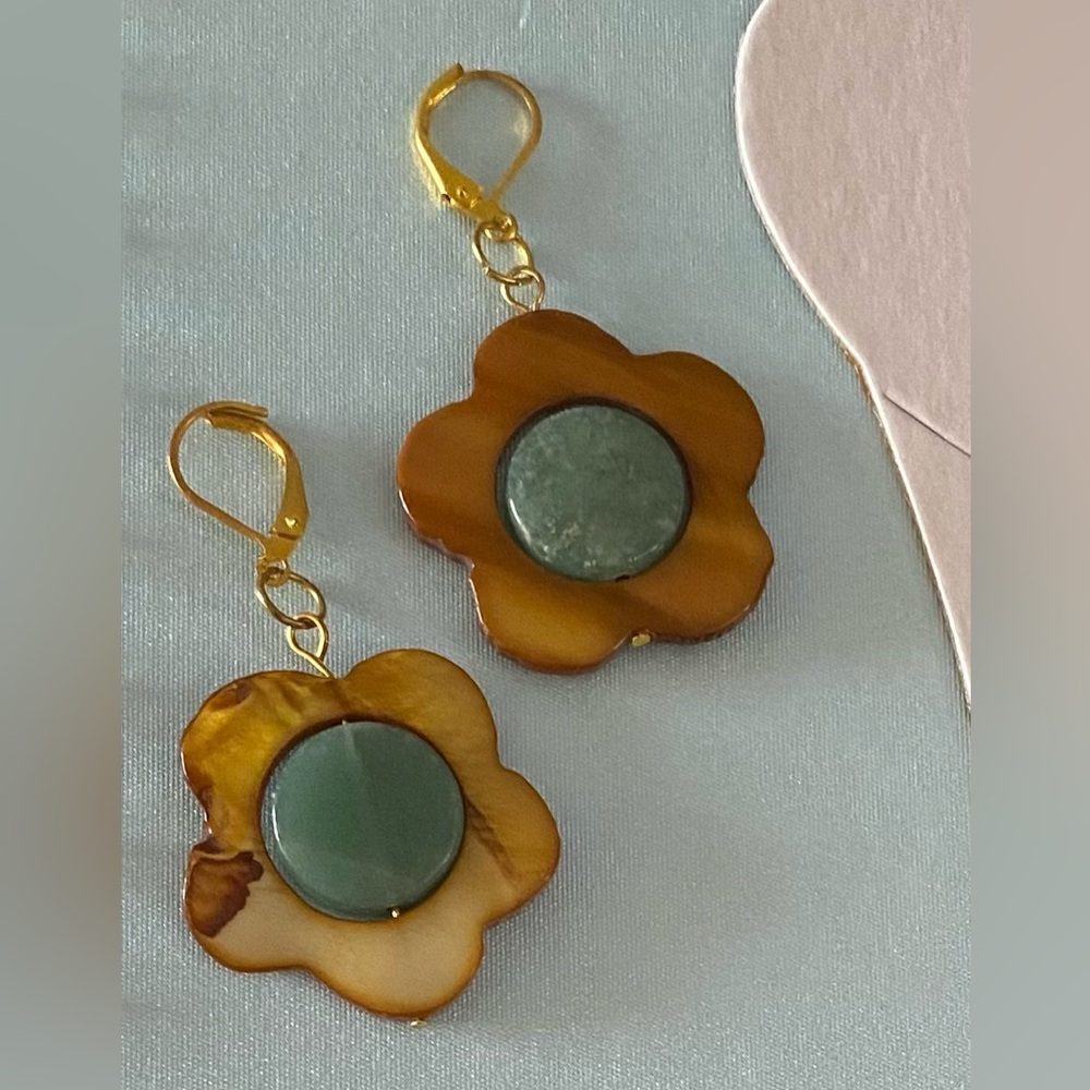 NEW Mother of Pearl & Aventurine earrings